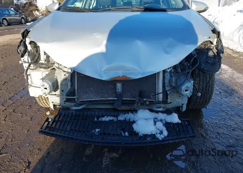 2019 Toyota Corolla Se from USA, damaged, VIN 2T1BURHE4KC239433